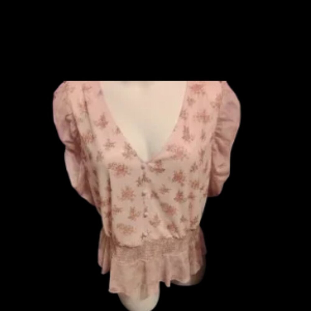 Elegant Floral V-Neck Blouse in Light Pink